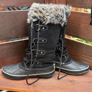 Western Chief Black Faux Fur Winter Boots